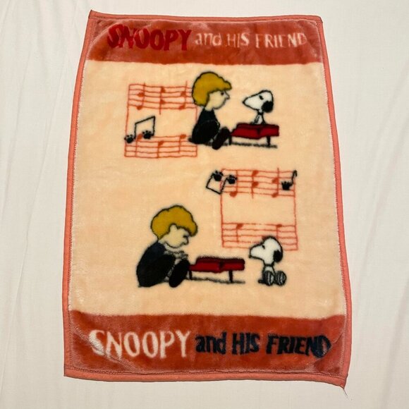 Vintage Snoopy And His Friends Blanket 38 x 27.5 Inch Baby Blanket Flaws - Picture 1 of 16